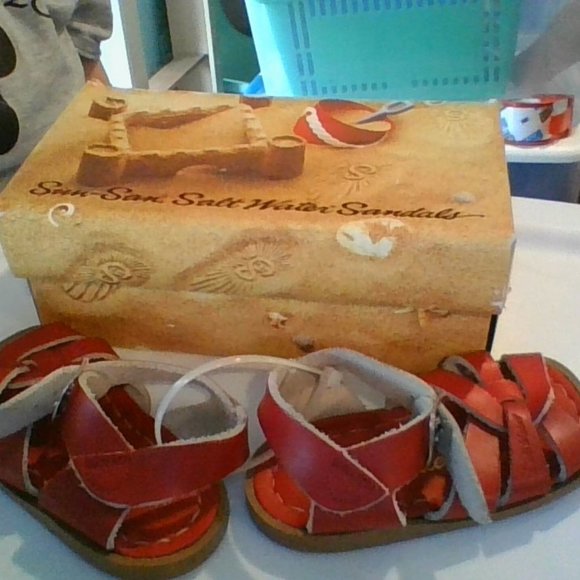 NWT Red Salt Water Sandals by Hoy - Picture 2 of 8